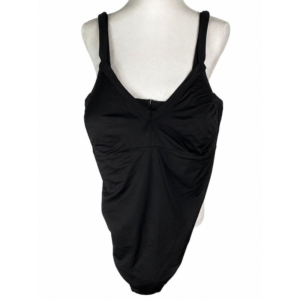 Lands’ End One Piece Swimsuit Padded Underwire Black Plus Size 20W Beachwear